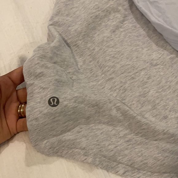 Lululemon tank tops 3 - Picture 3 of 5